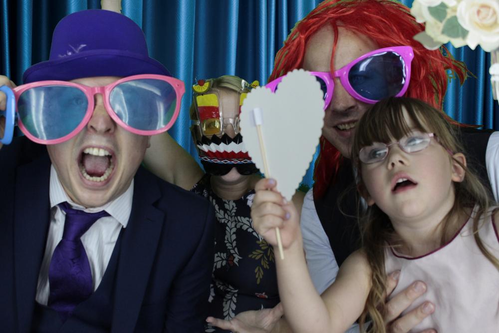Katherine & Simon | View more photos from the event at gallery.myphotoboothexperience.co.uk/u/MyPhotoBoothExperienceLtd/Katherine-Simon